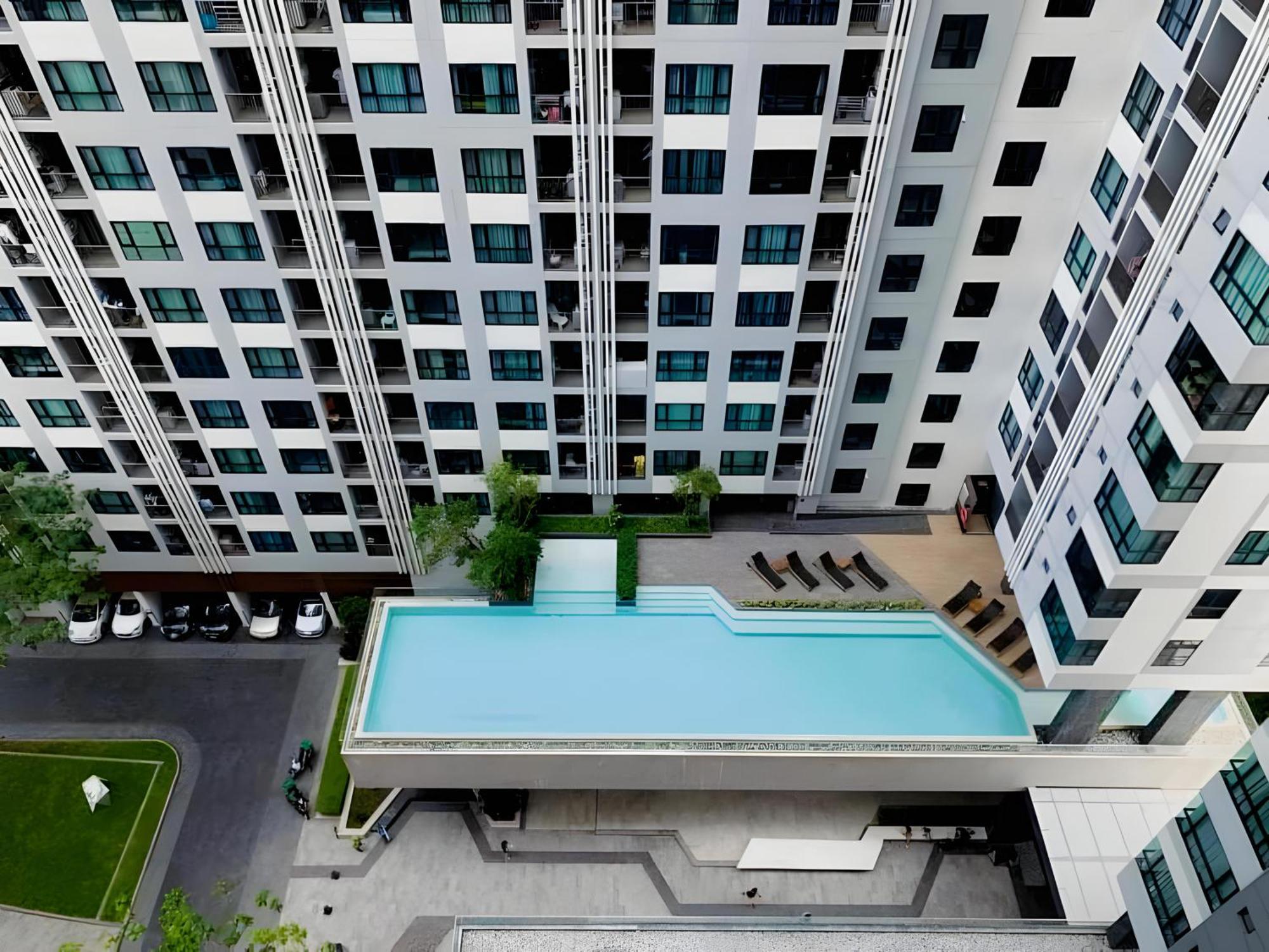 The Base Apartments At Central Pattaya Luaran gambar