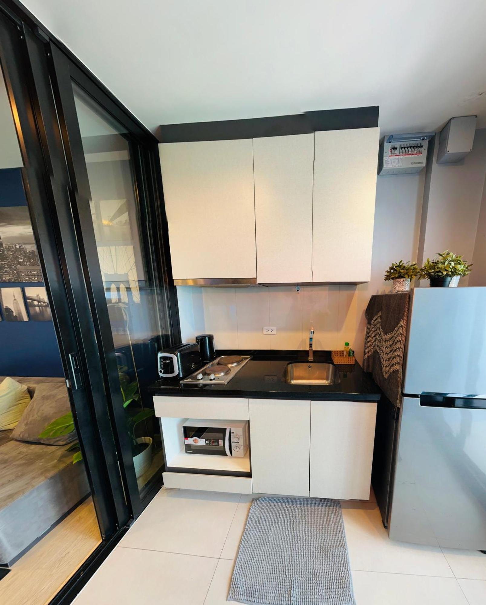 The Base Apartments At Central Pattaya Luaran gambar