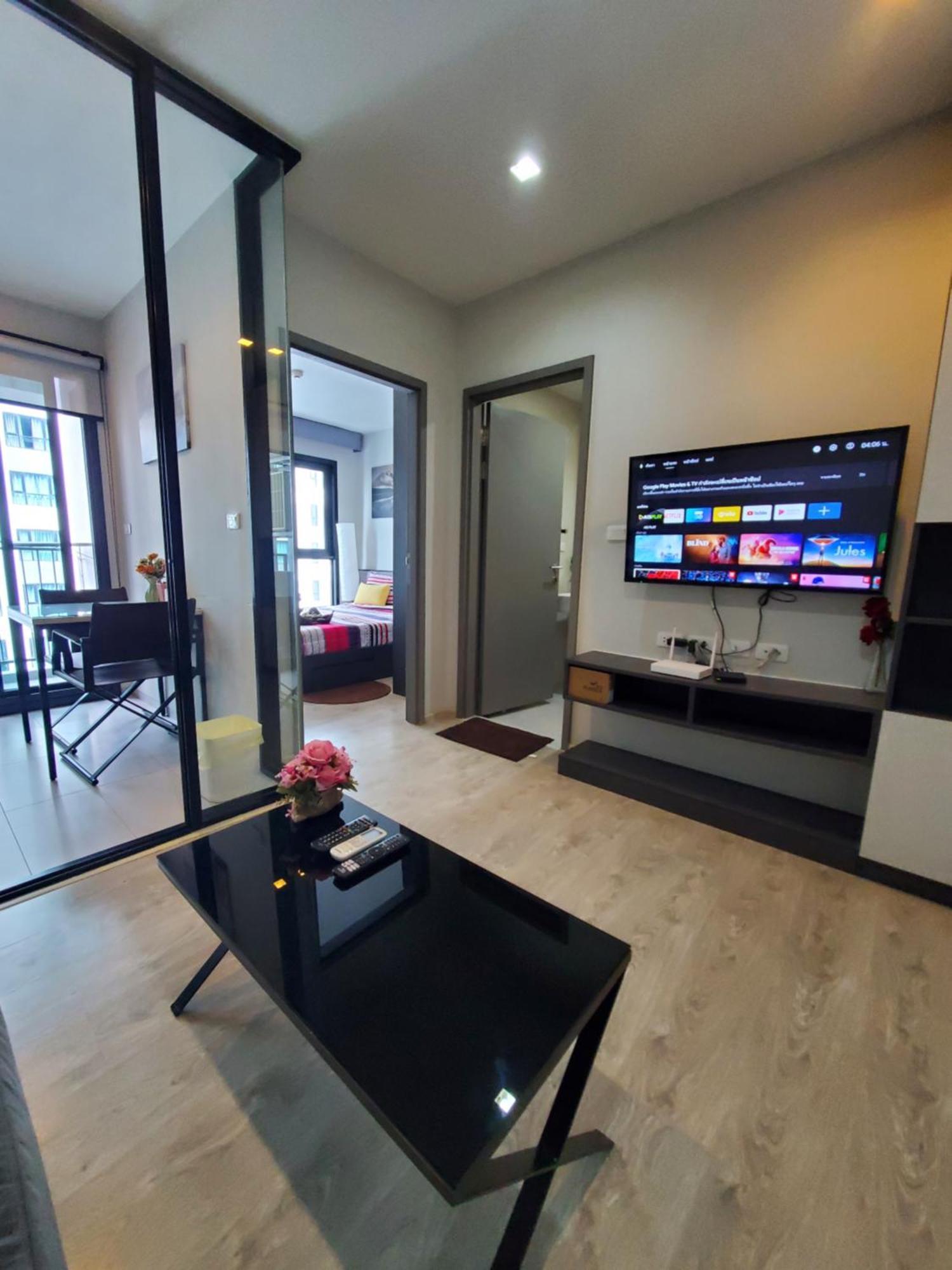 The Base Apartments At Central Pattaya Luaran gambar