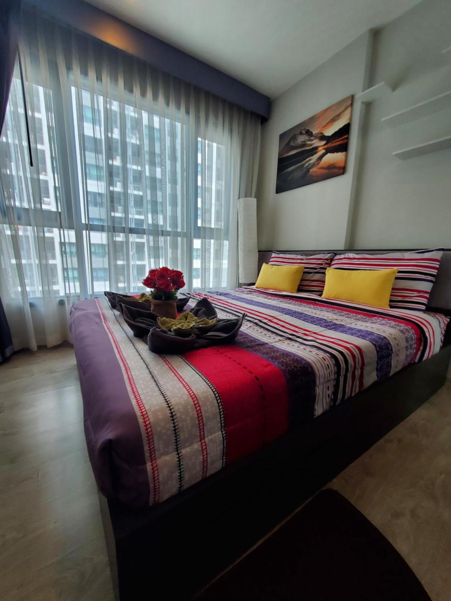 The Base Apartments At Central Pattaya Luaran gambar