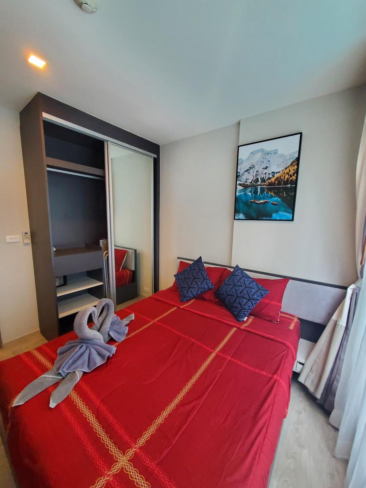 The Base Apartments At Central Pattaya Luaran gambar