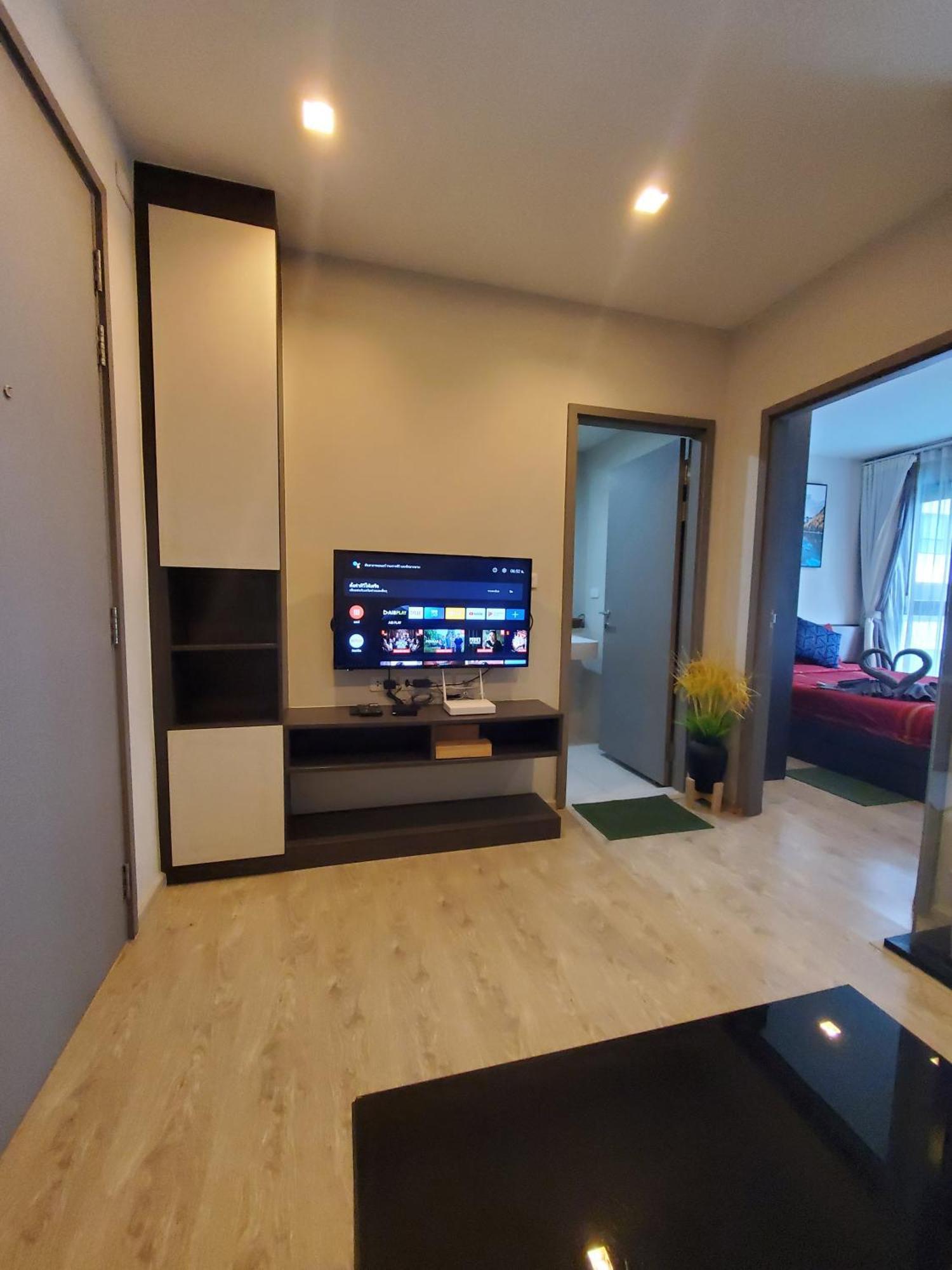 The Base Apartments At Central Pattaya Luaran gambar
